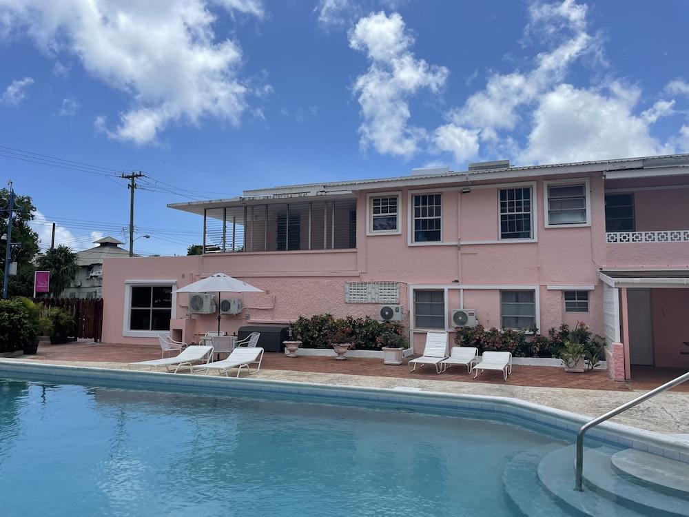 Monteray Apartment Hotel 1248068 — 3