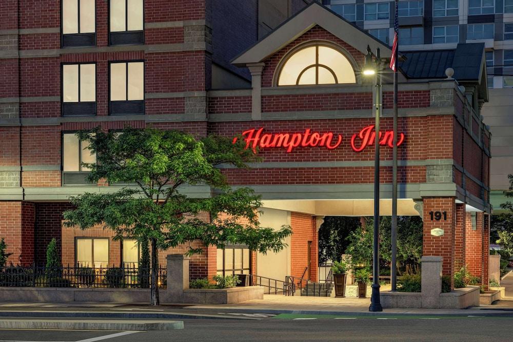 Hampton Inn Boston-Cambridge — 2