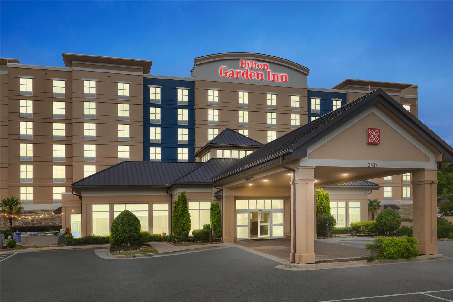 Hilton Garden Inn Atlanta Airport North — 6