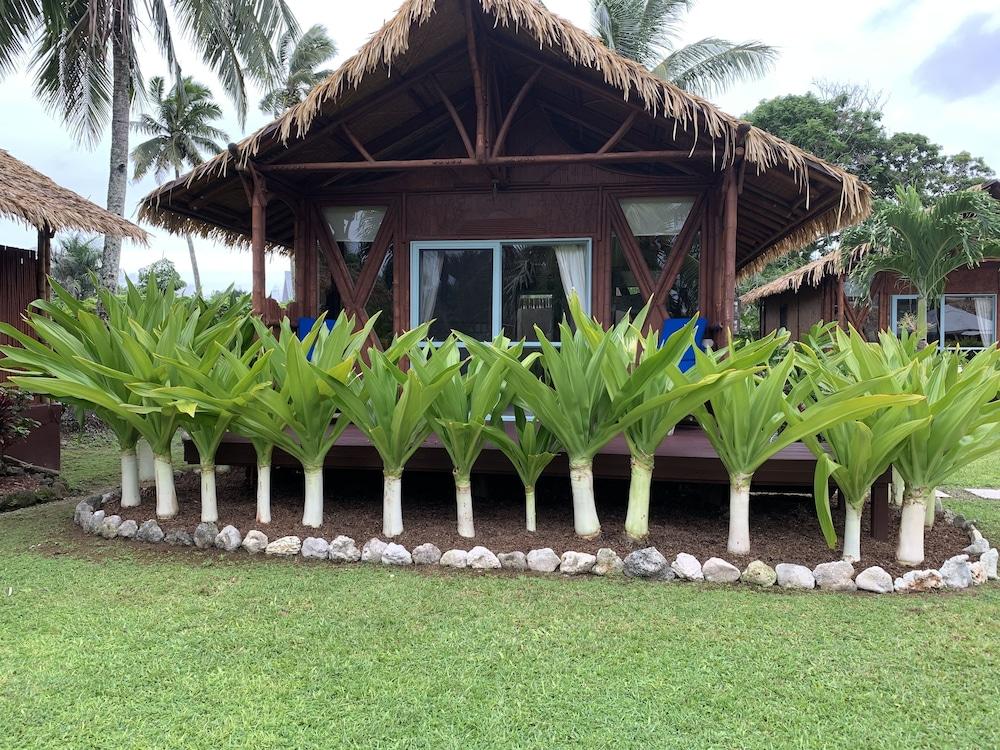 MAGIC REEF BUNGALOWS — 5