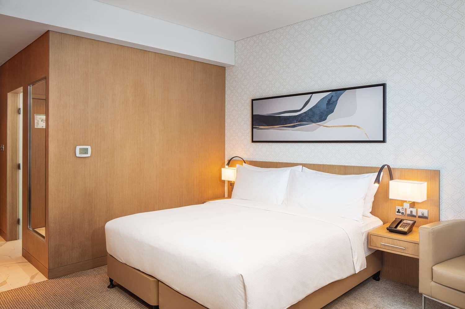 DoubleTree by Hilton Fujairah City — 8