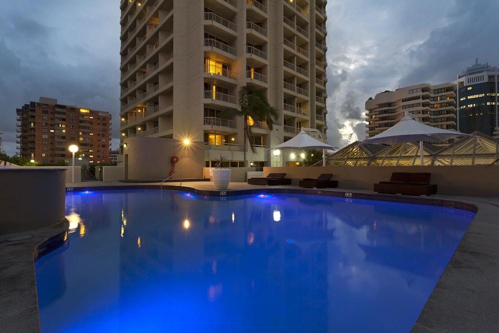 NOVOTEL SURFERS PARADISE — 1