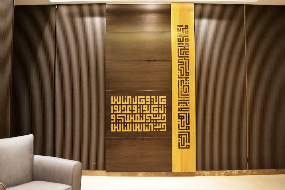 Ambassador Hotel 76794 — 5