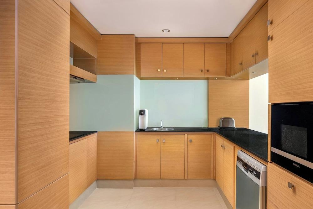 MARRIOTT EXECUTIVE APARTMENT AL JADDAF DUBAI — 4