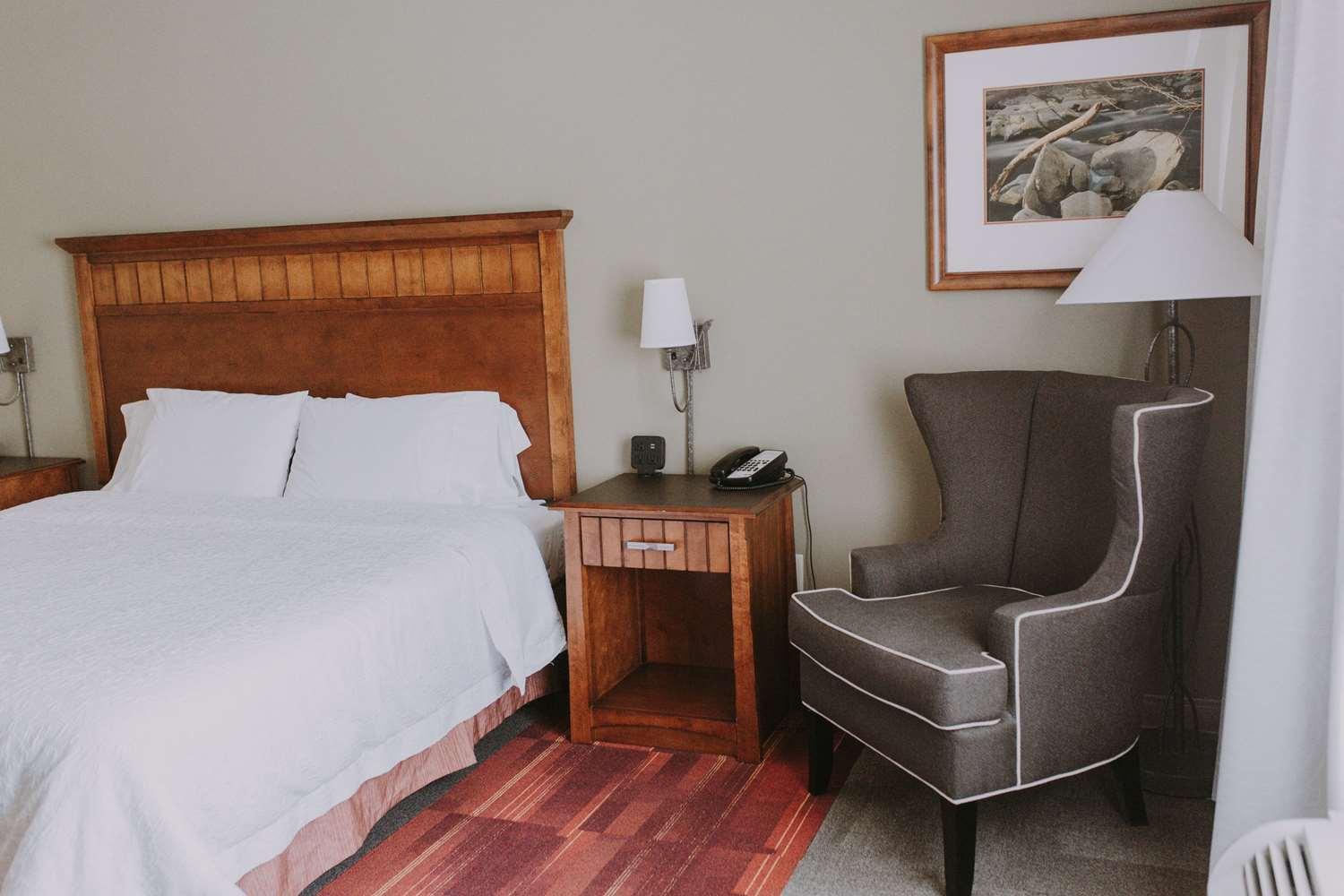 Hampton Inn & Suites Green River — 8