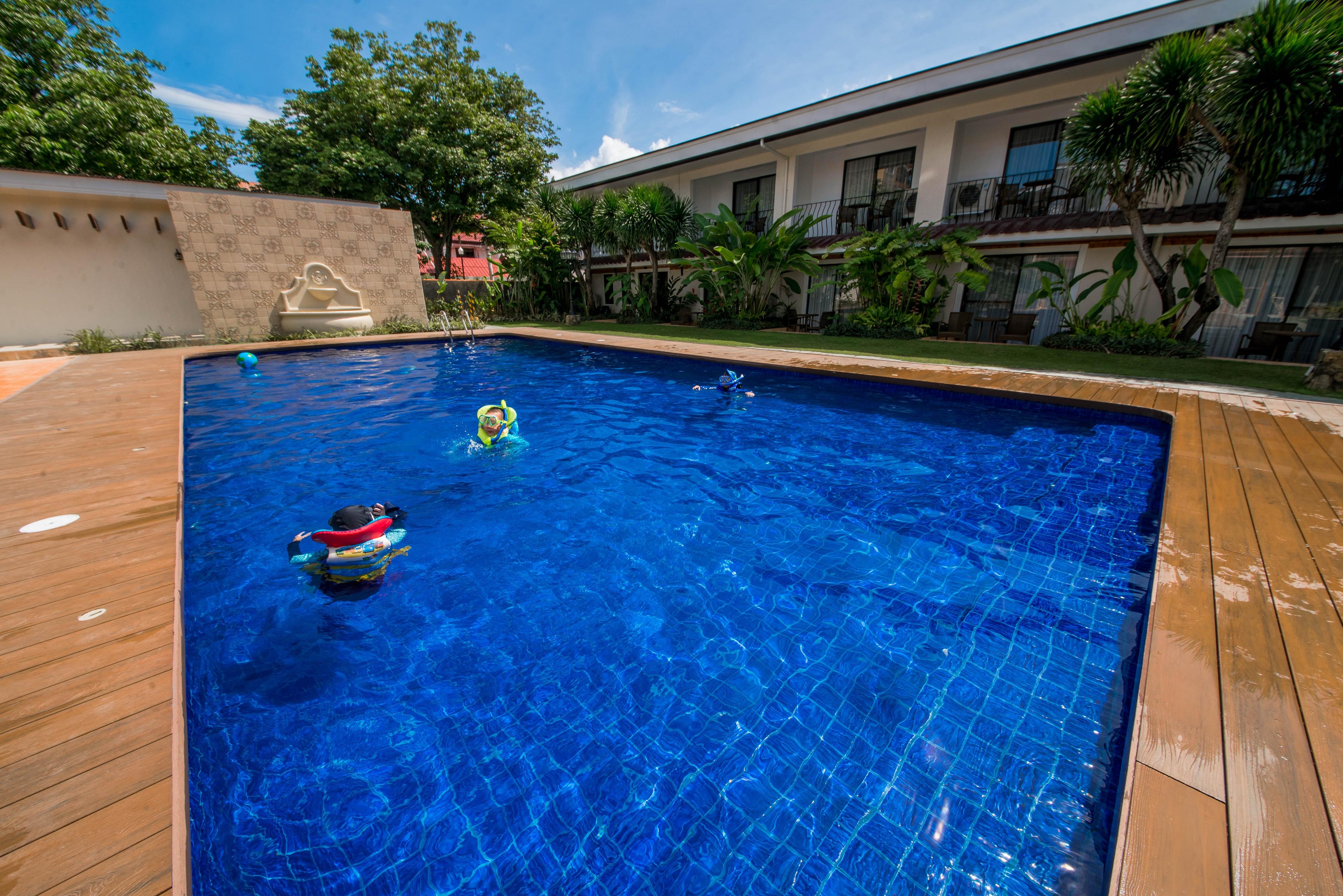 Montebello Hotel 20614 — 7