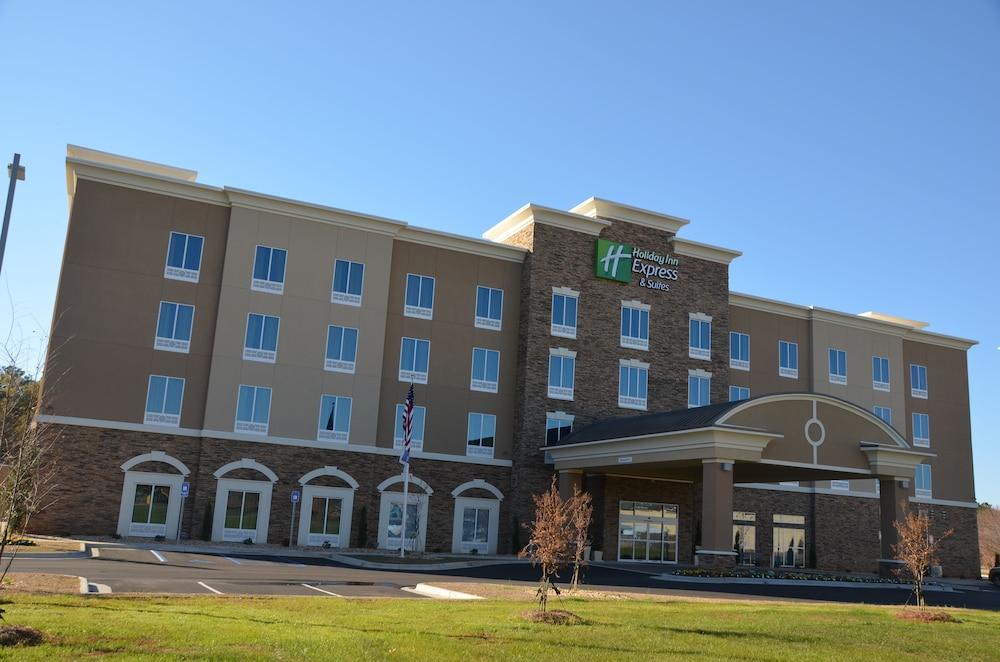 Holiday Inn Express Hotel and Suites Albany