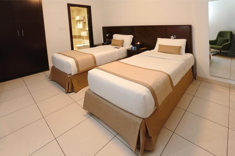 Mena Aparthotel — 9
