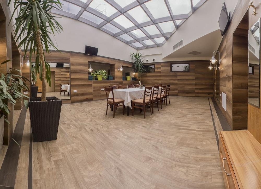 Hotel Lirak 1255288 — 7