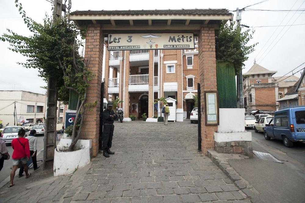 Guest House Les 3 Metis 1107078