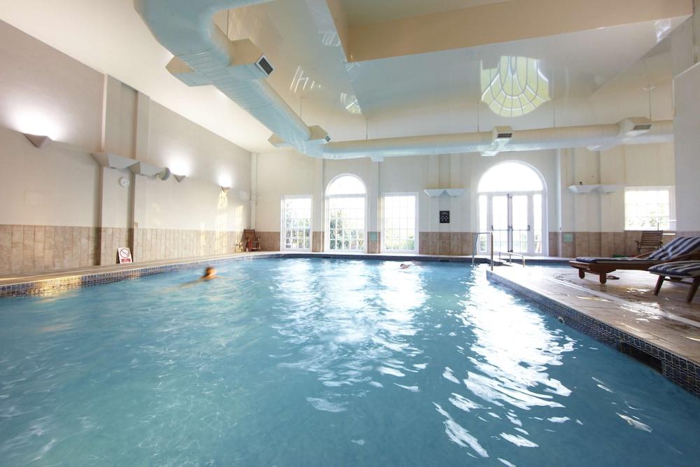 Village Urban Resort Swindon — 5