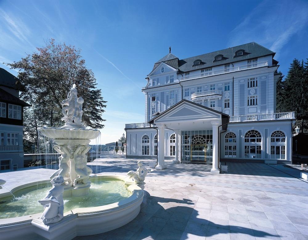 Esplanade Spa and Golf Resort 100252 — 4