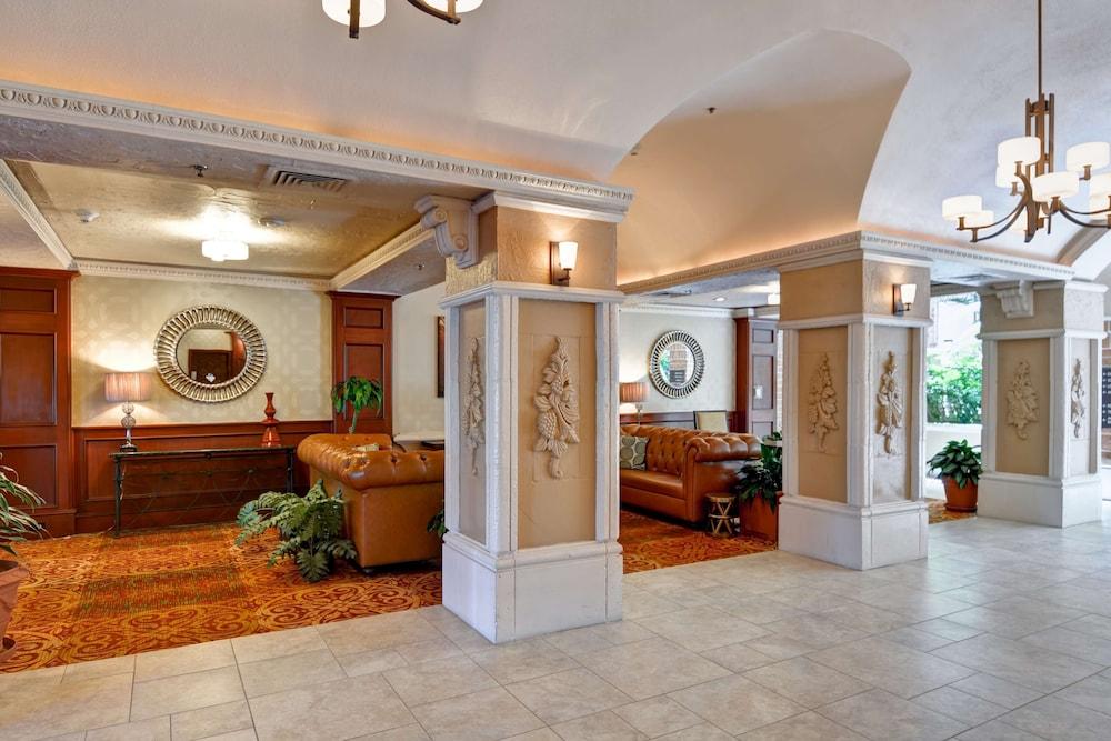 Embassy Suites by Hilton Orlando North — 9