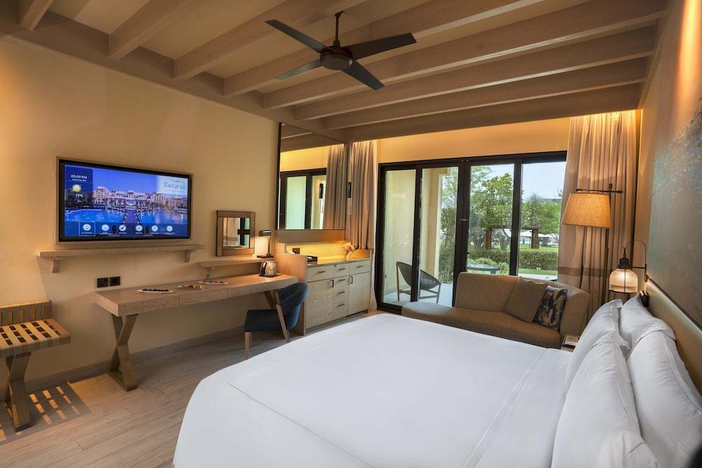Saadiyat Rotana Resort & Villas — 6