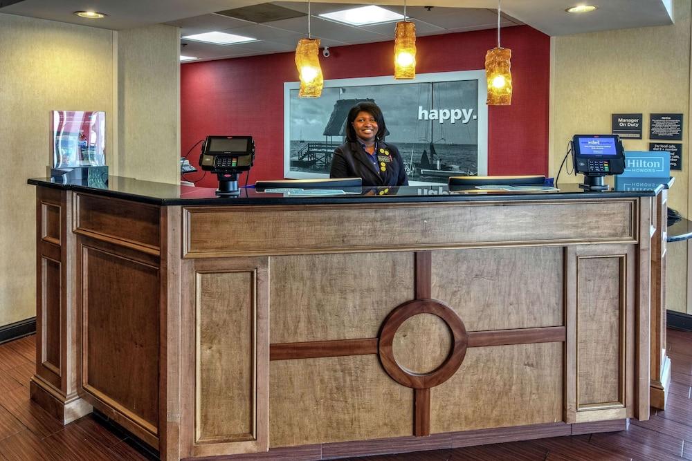 Hampton Inn Elizabeth City — 3