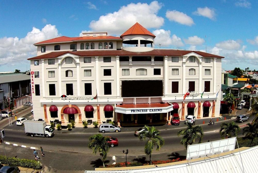 Ramada By Wyndham Princess Paramaribo — 2