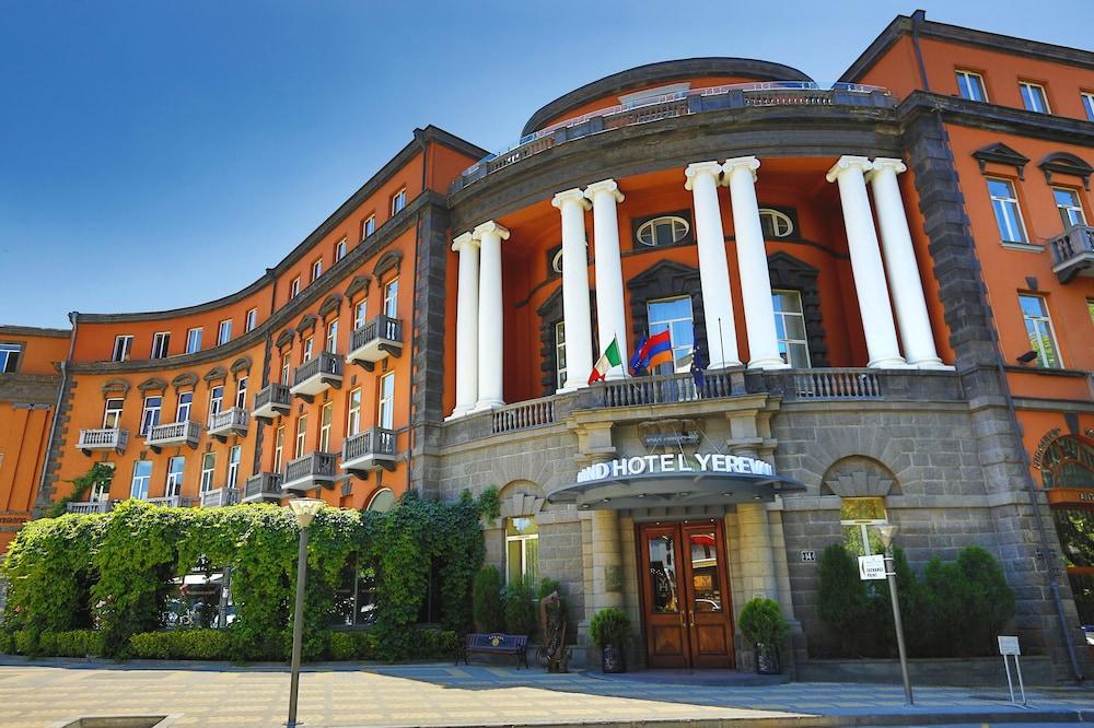 GRAND HOTEL YEREVAN — 4