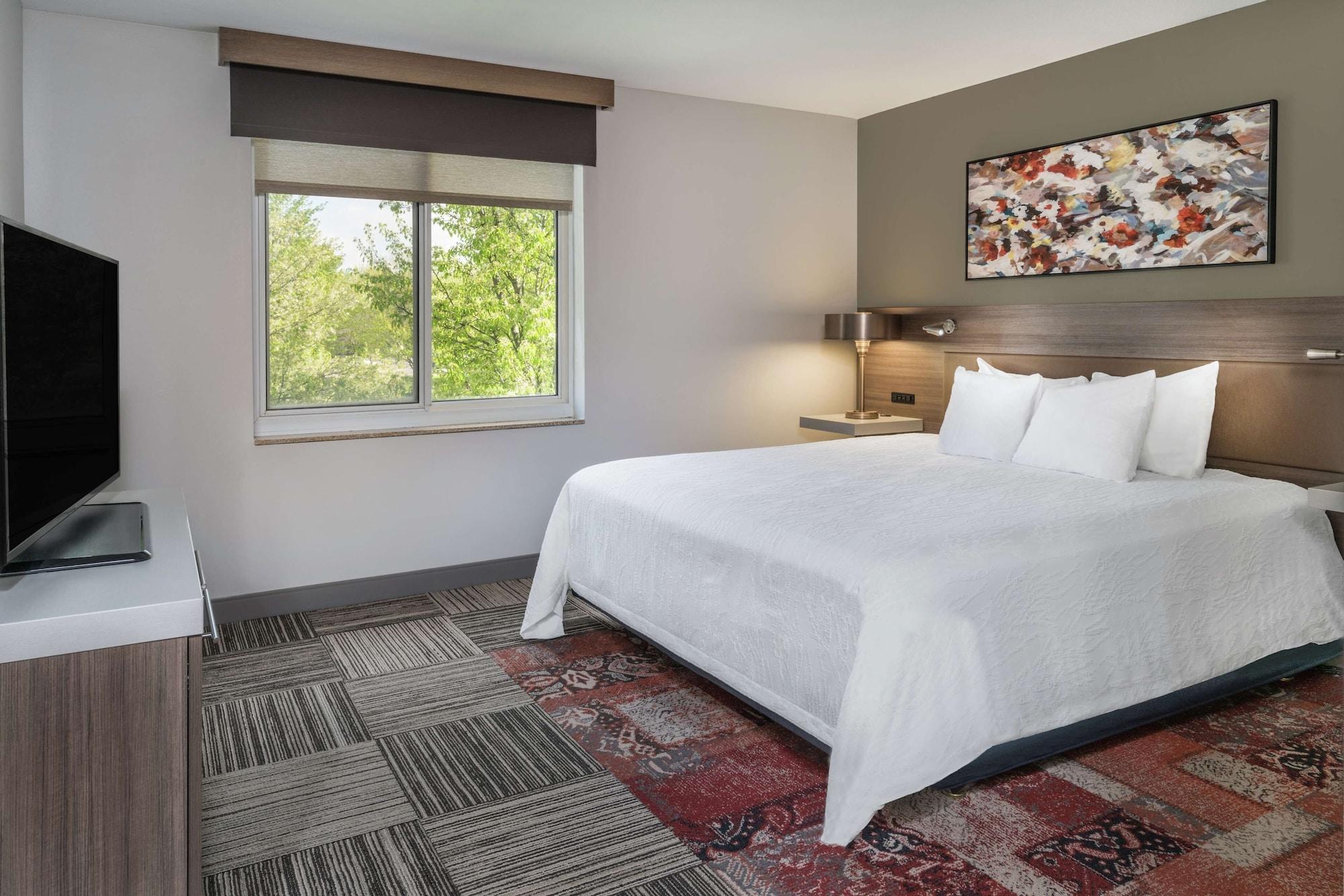 Hilton Garden Inn Syracuse — 9