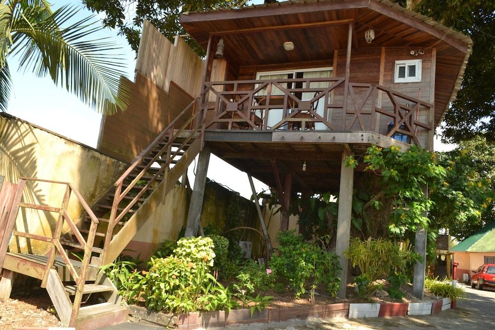 Les Gîtes de Kribi — 4