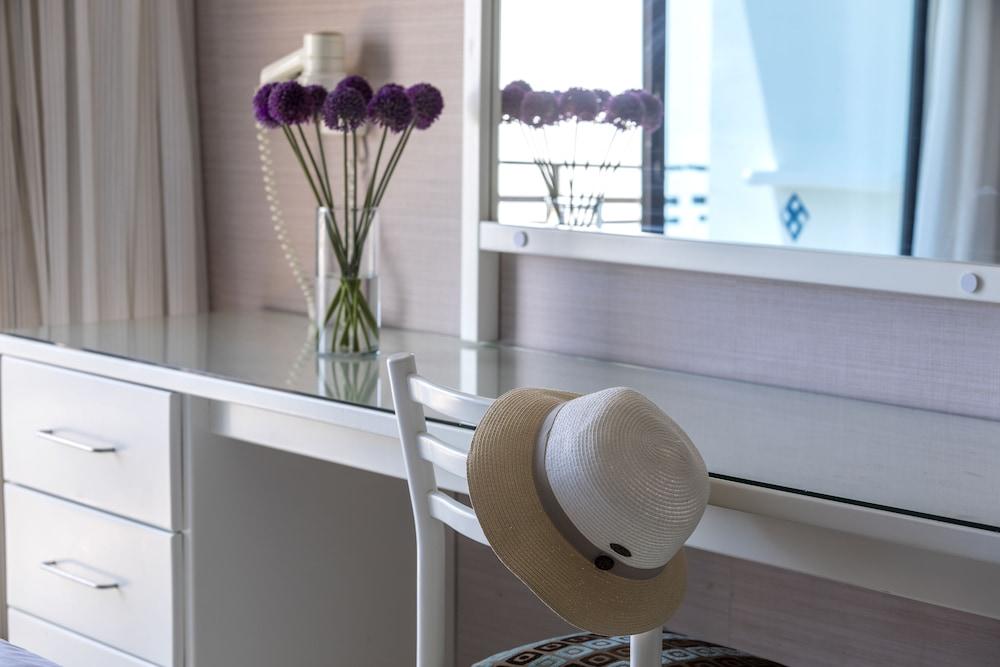 Pavlo Napa Beach Hotel — 8