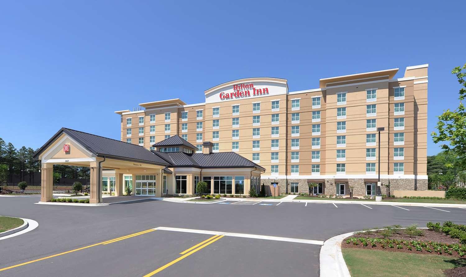 Hilton Garden Inn Atlanta Airport North — 8