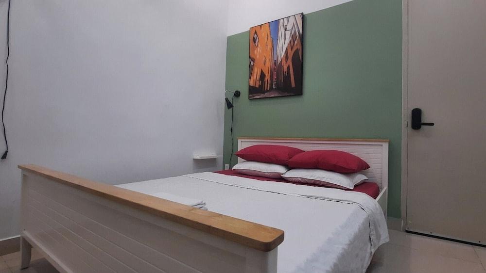 Long Hostel — 5