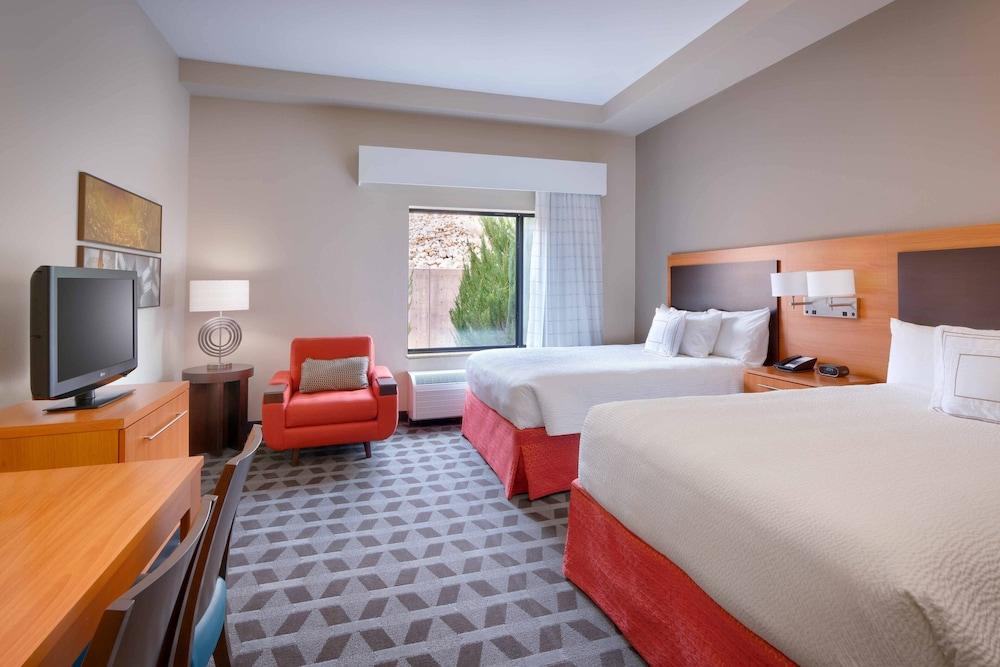 TownePlace Suites Elko — 9