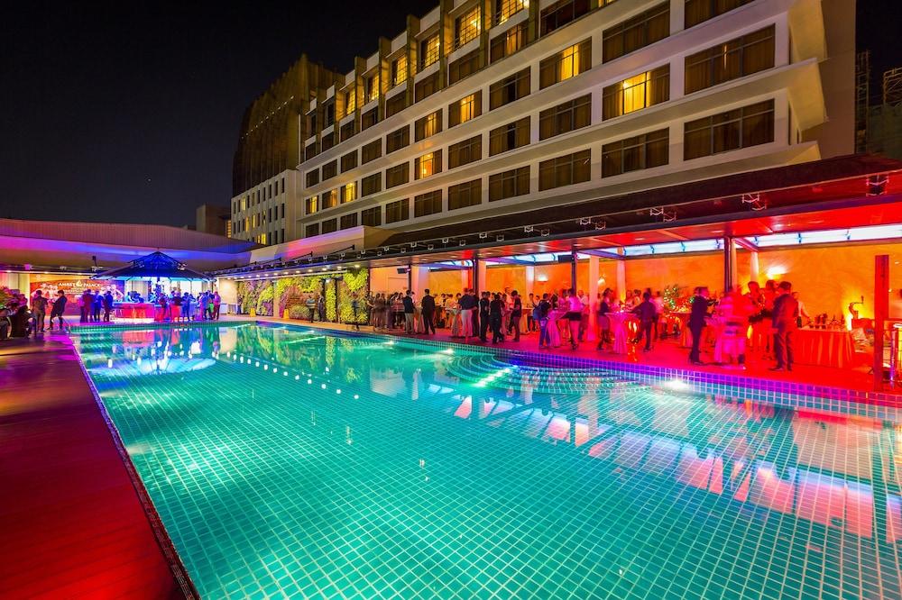 NagaWorld Hotel & Entertainment Complex 123954