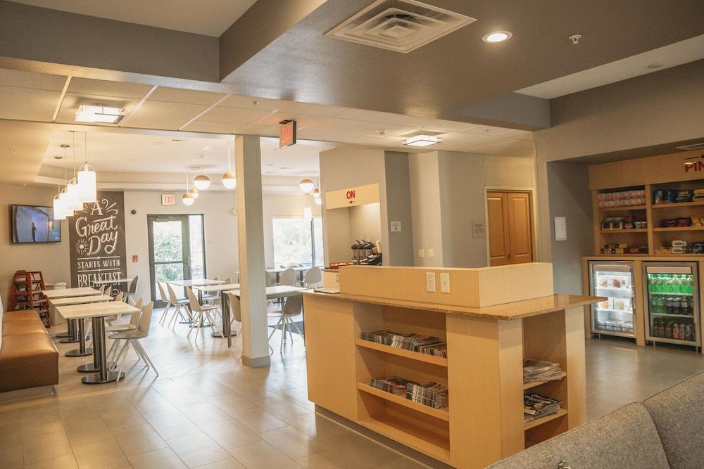 TownePlace Suites Aberdeen — 7