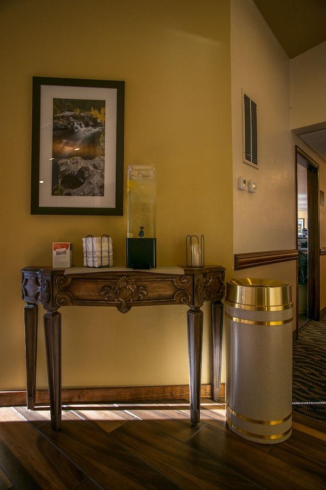 Comfort Inn & Suites Ashland, OR — 5