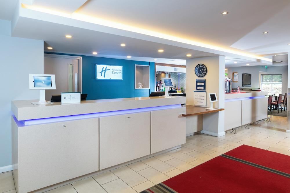 EXPRESS BY HOLIDAY INN BIRMINGHAM OLDBURY — 9
