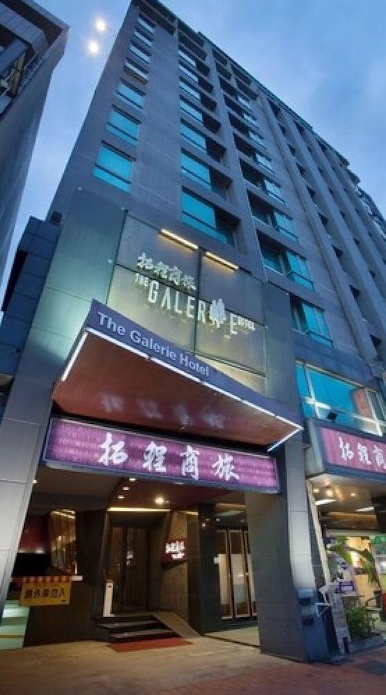 Galerie Taichung 884445 — 1