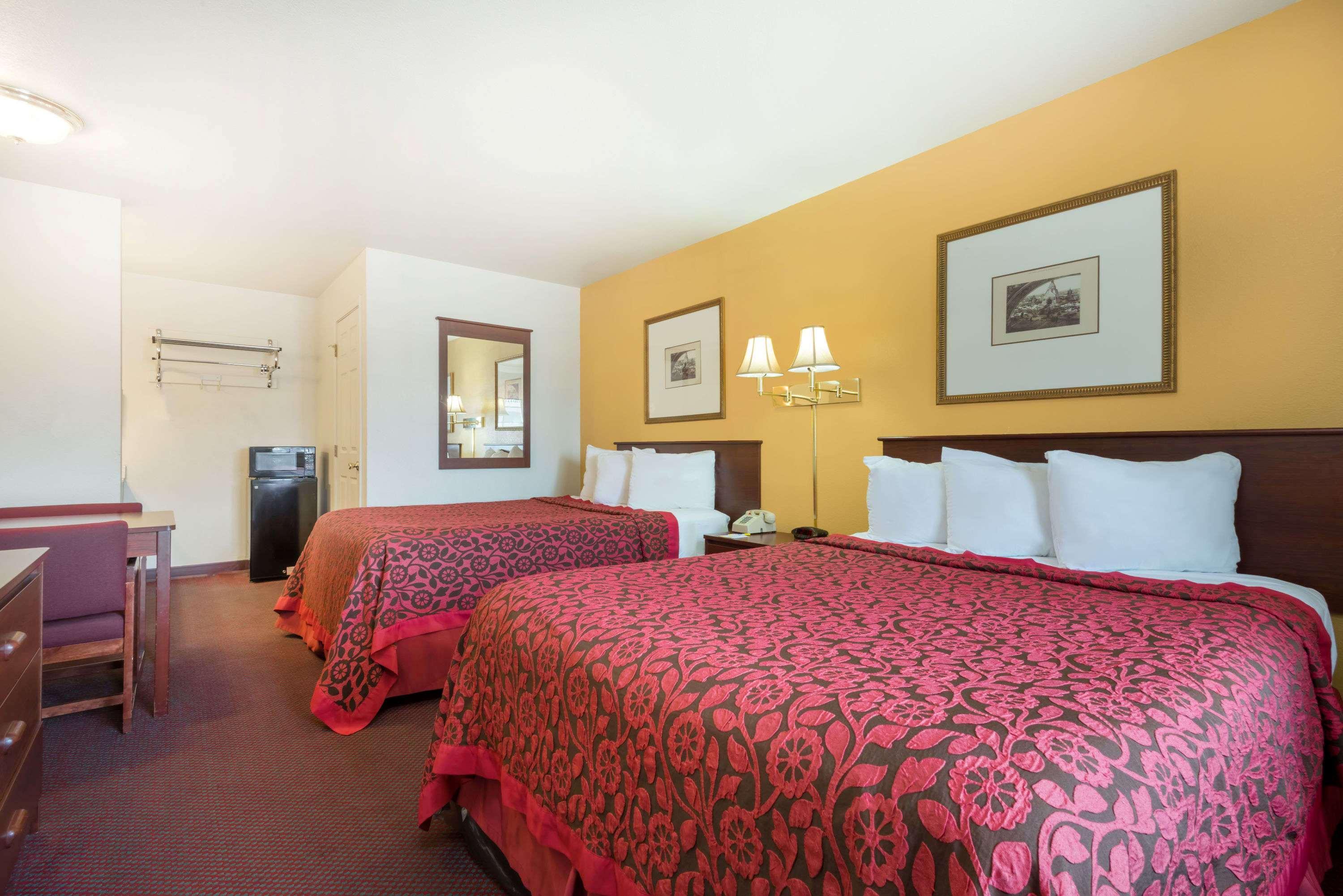 Hotel Andover KS — 4