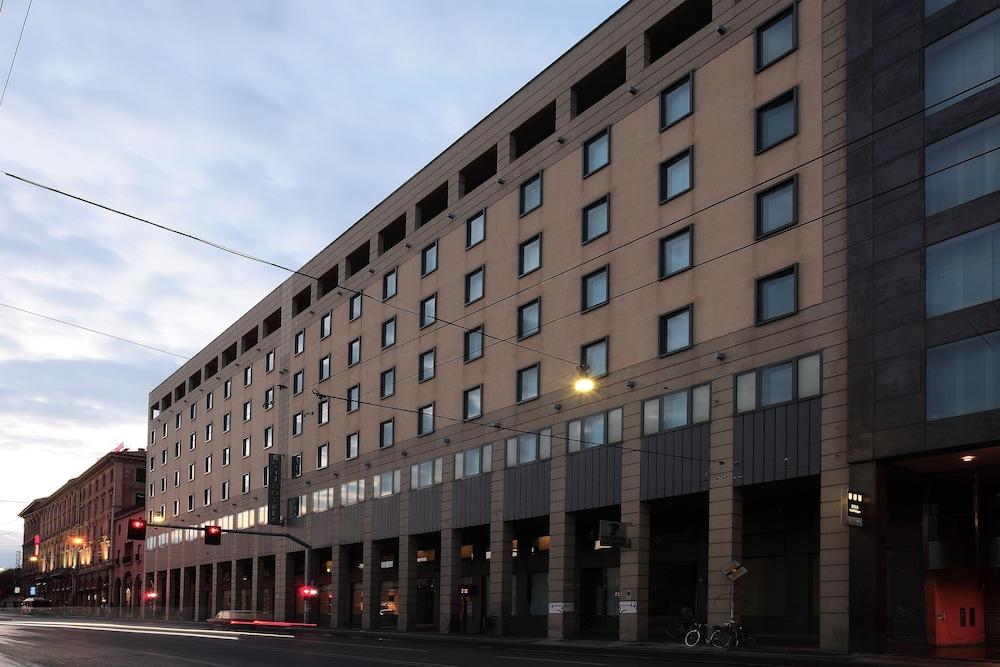 STARHOTELS EXCELSIOR — 4