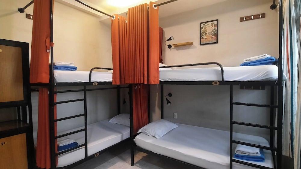 Long Hostel — 6