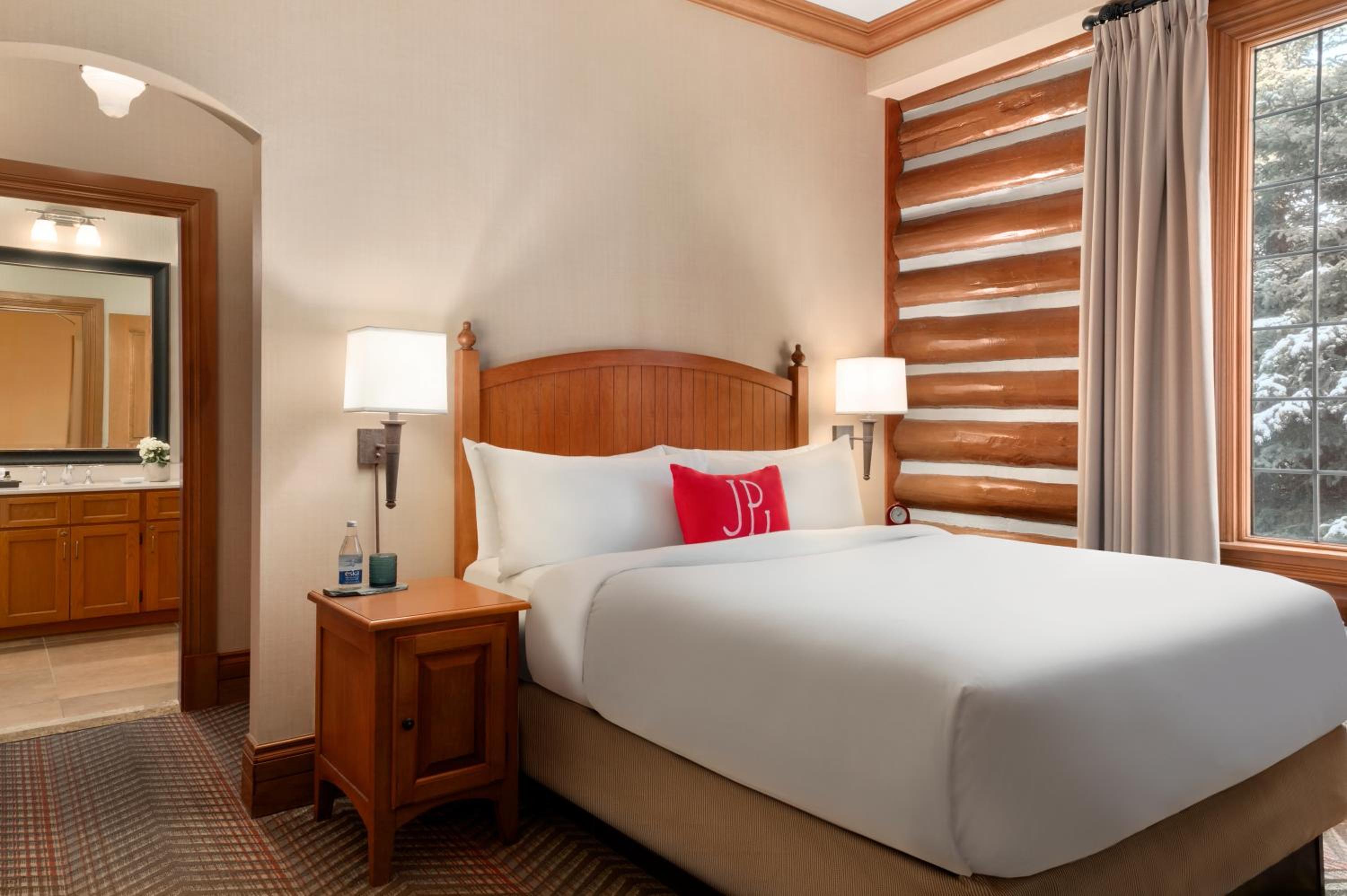 Fairmont Jasper Park Lodge 65314