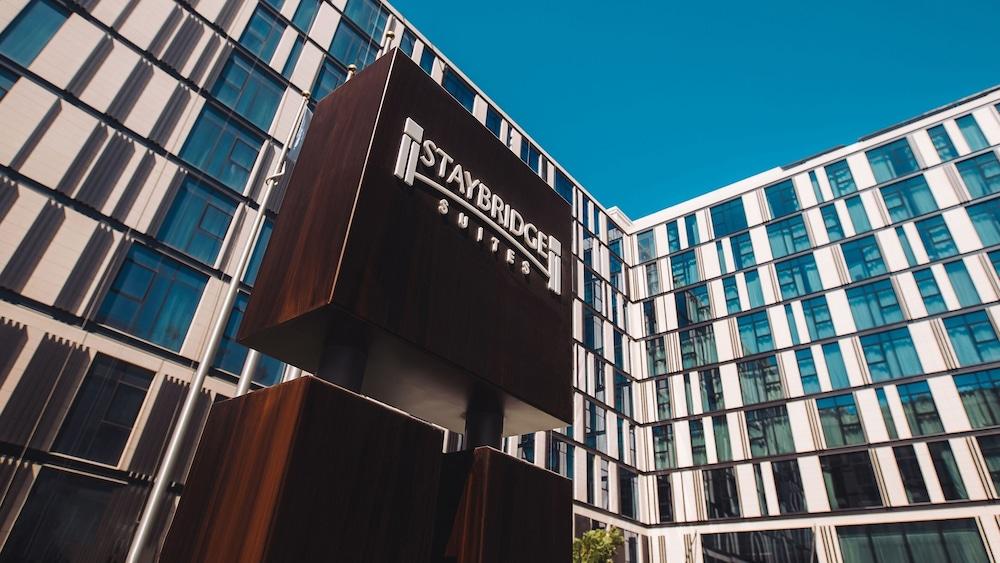Staybridge Suites Dubai Al-Maktoum Airport — 6