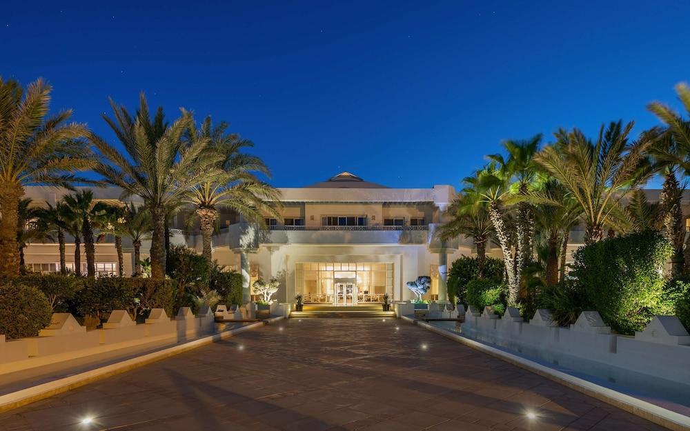 Radisson Blu Palace Resort and Thalasso 129314