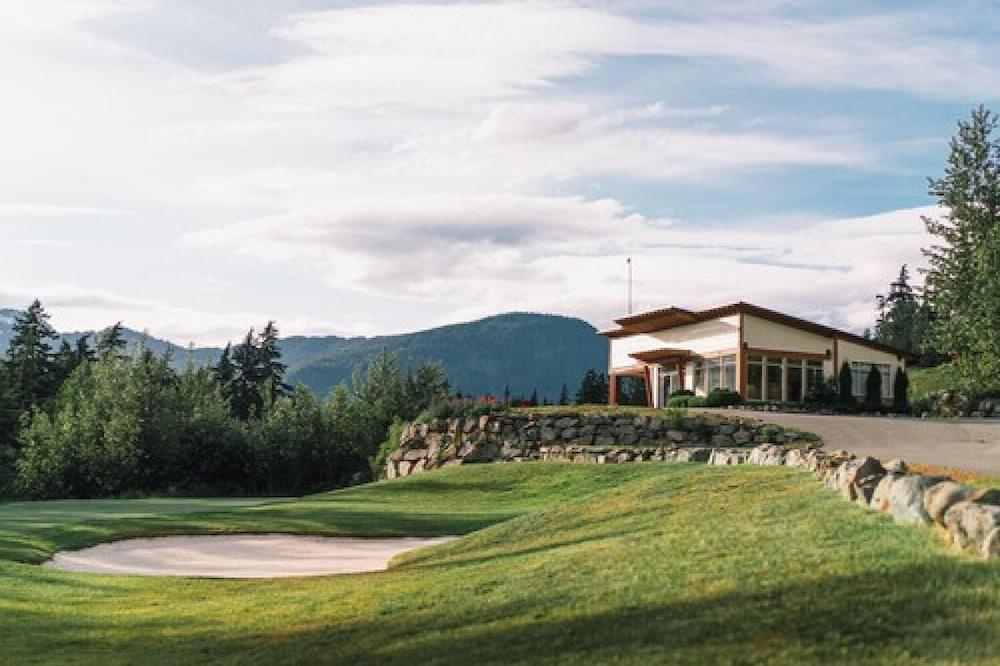 Fairmont Chateau Whistler 3324 — 8