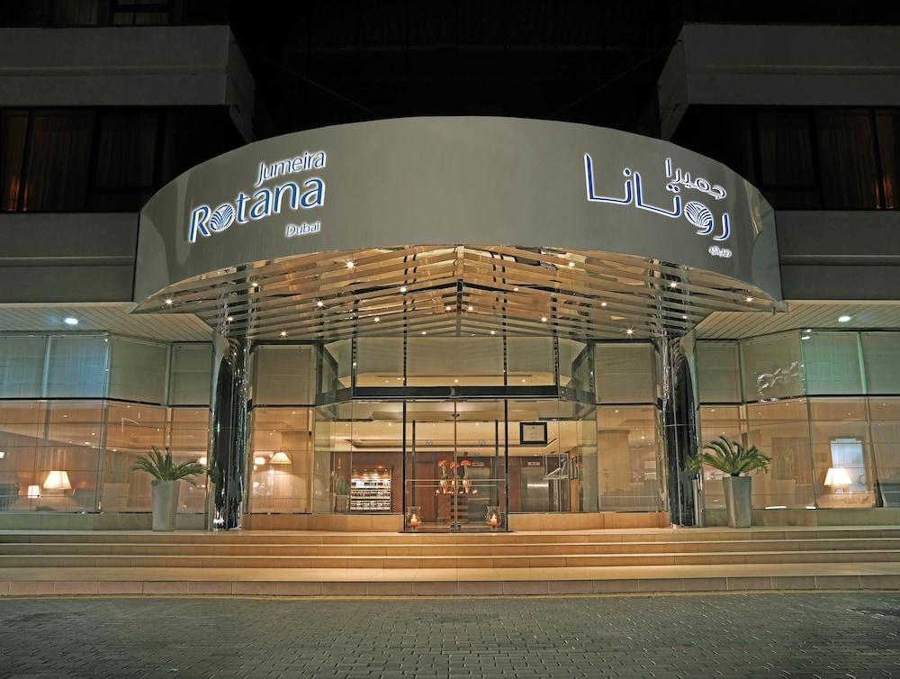 Jumeira Rotana Hotel — 5