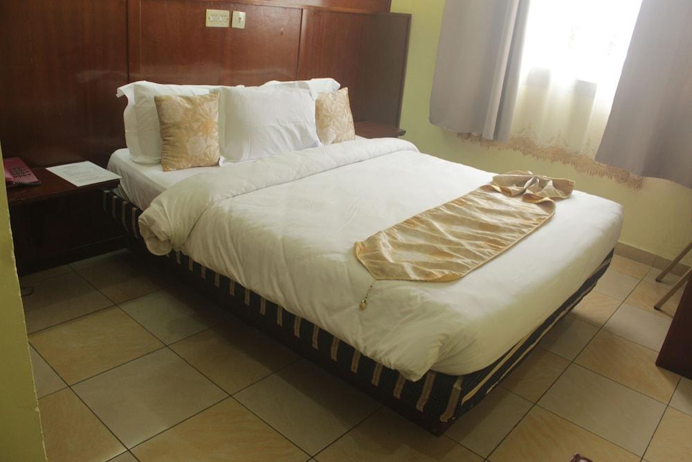 Somatel Hotel — 6
