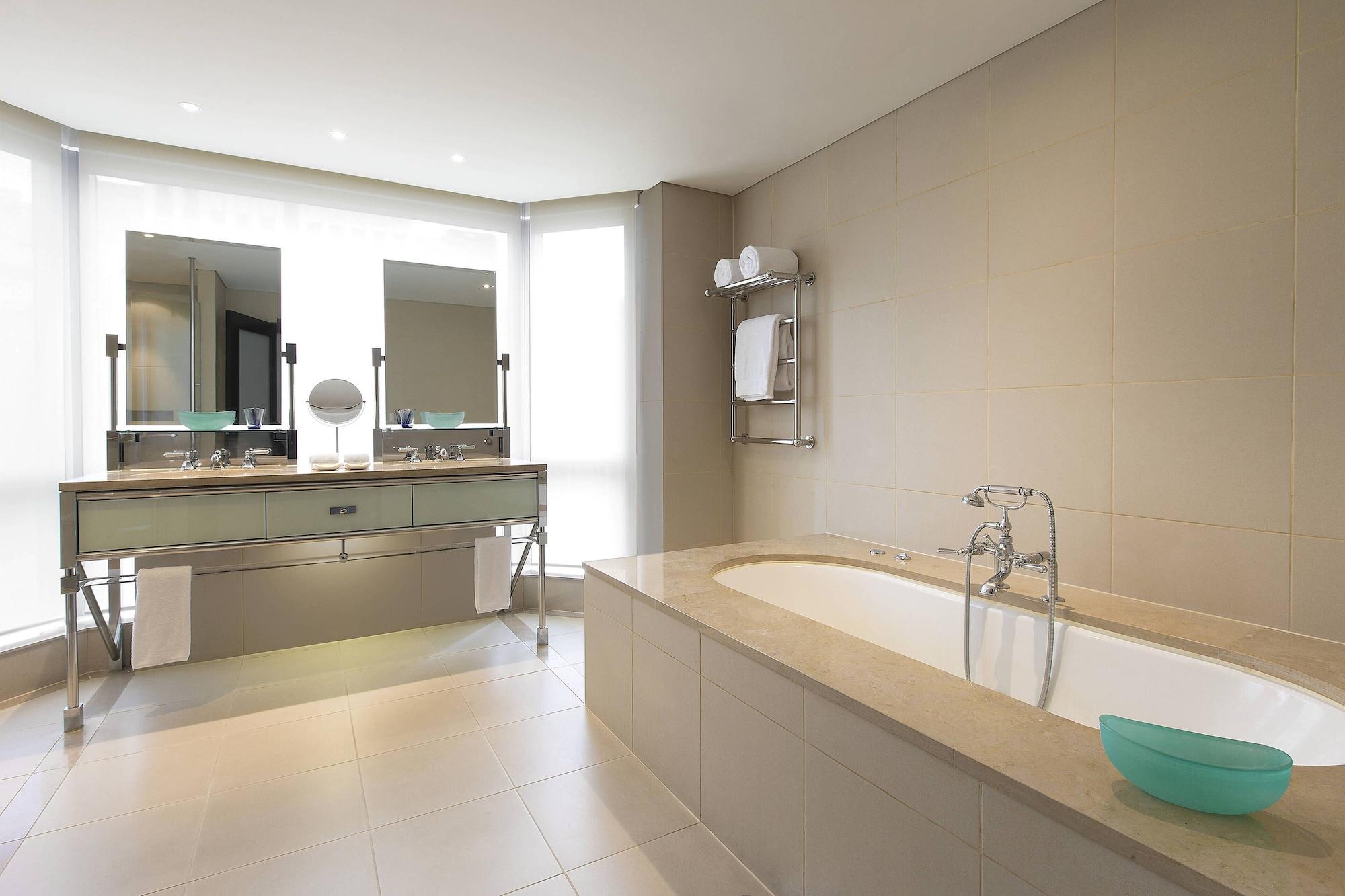 THE WESTIN MELBOURNE — 10