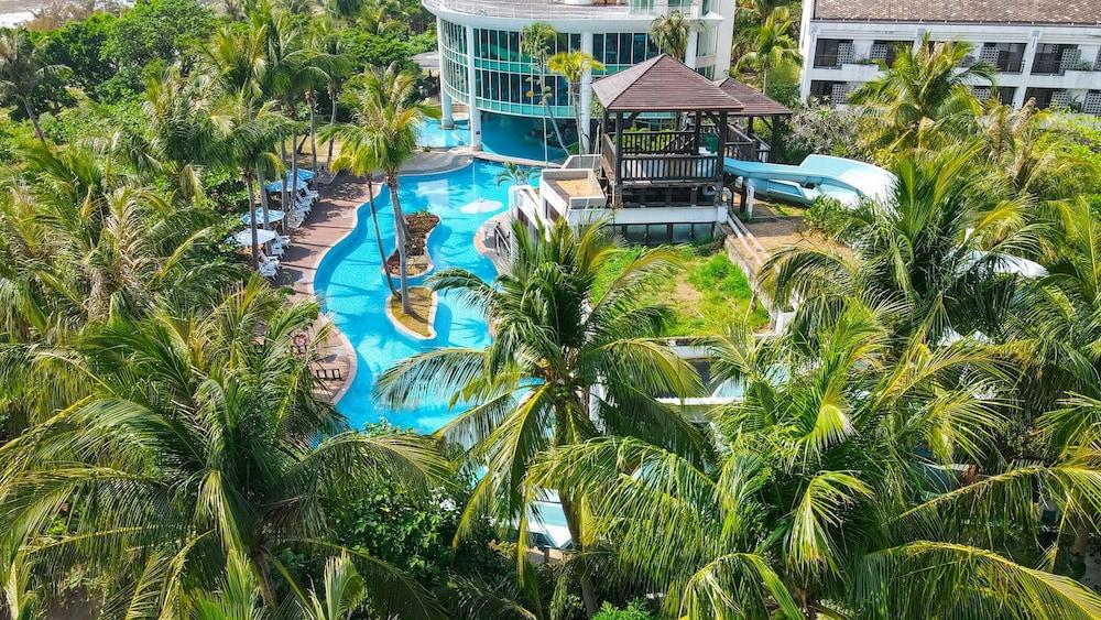 Yoho Landis Beach Resort 884365
