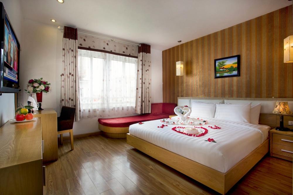 Tu Linh Palace Hotel — 7