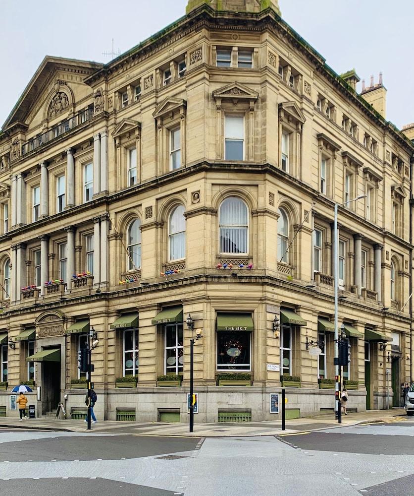 Sir Thomas Hotel — 6