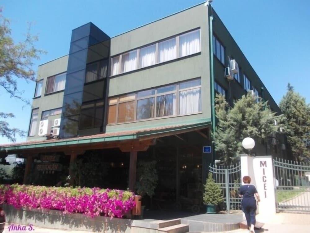 KAMNIK HOTEL — 2