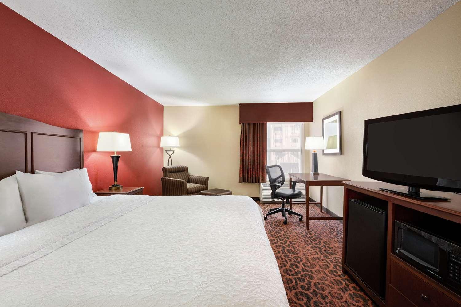 Hampton Inn Abilene — 7