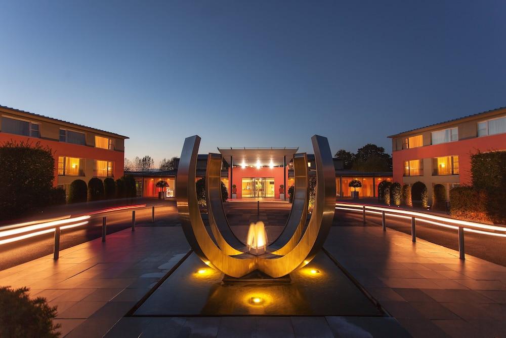 CROWNE PLAZA MARLOW