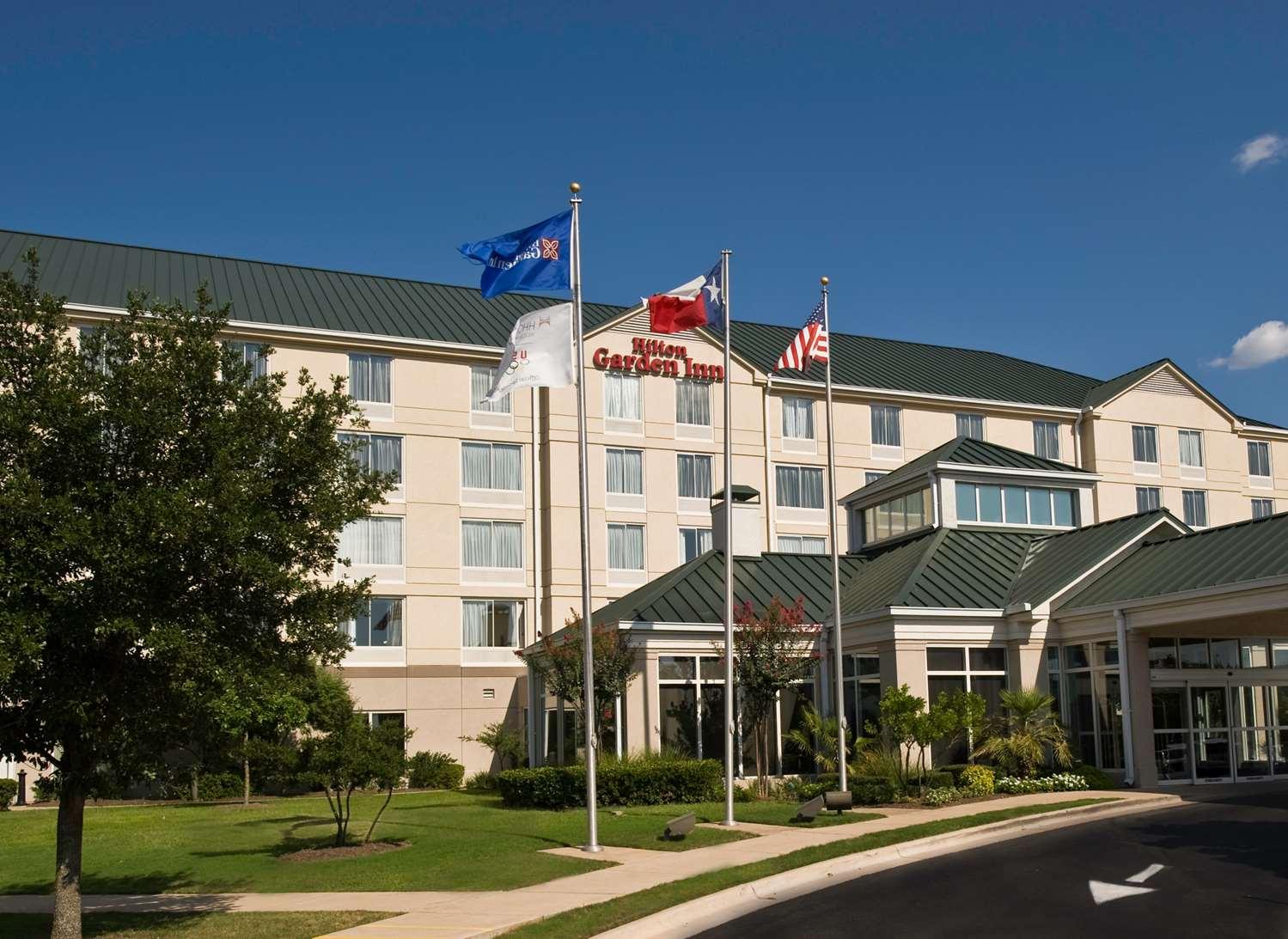 Hilton Garden Inn Austin NW/Arboretum — 4