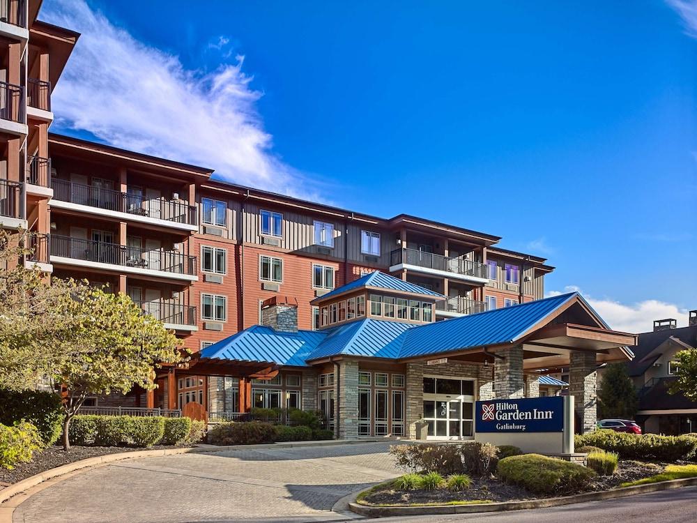 Hilton Garden Inn Gatlinburg — 9